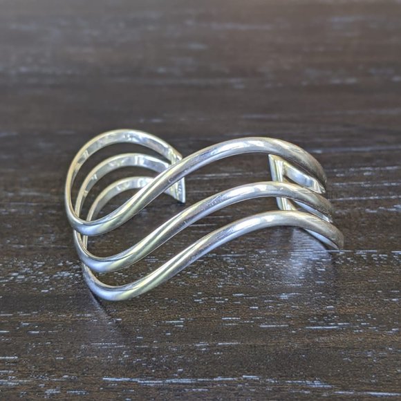 Dominique Doinarte Jewelry - Dominique Doinarte Sterling Silver Wavy Bracelet